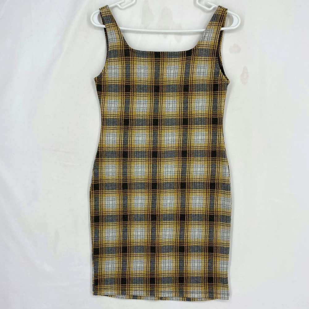 Popular Basics Juniors Medium Bodycon Knit Dress Black Yellow Plaid Sleeveless